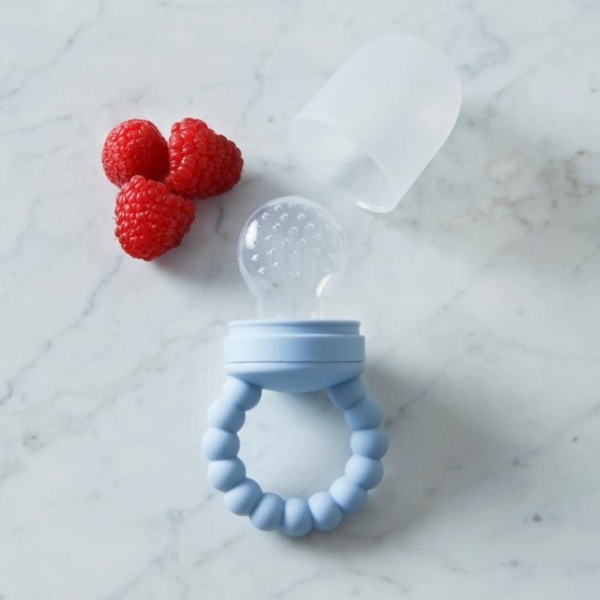 JACK O JUNO Bubble Fruit Feeder, Pale Blue
