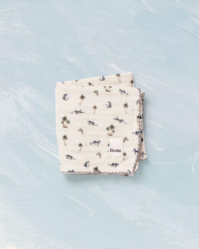 Bamboo Muslin Blanket - Garden Leo's Resort