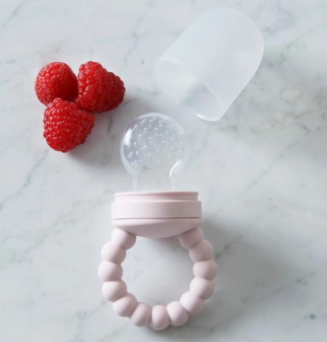 JACK O JUNO Bubble Fruit Feeder, Light Pink